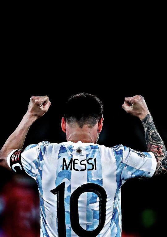 每体：阿劳霍大概率将在周中欧冠继续首发，加西亚代替孔德