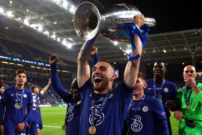 发布仅4个小时后，梅西造访诺坎普社媒动态点赞已突破1000万