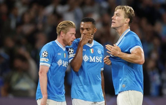 约基奇单节7中7怒砍19分，掘金单节轰下40分